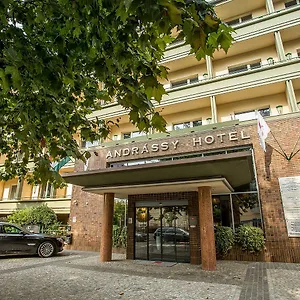 Mamaison Andrassy Hotell