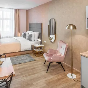 theatre-9-apartments-by-adrez.praguehotelsweb.com/