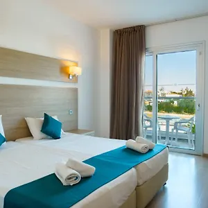 Ξενοδοχείο Kapetanios Bay ***