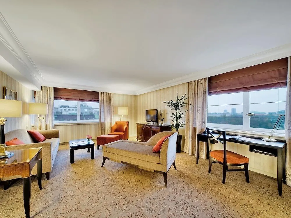 Intercontinental Wien By Ihg Hotel